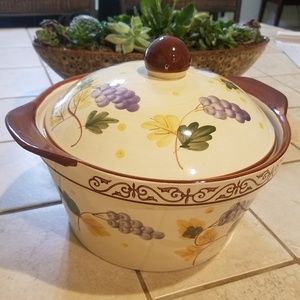 Temptations vineyard 2.5 qt oven bakeware